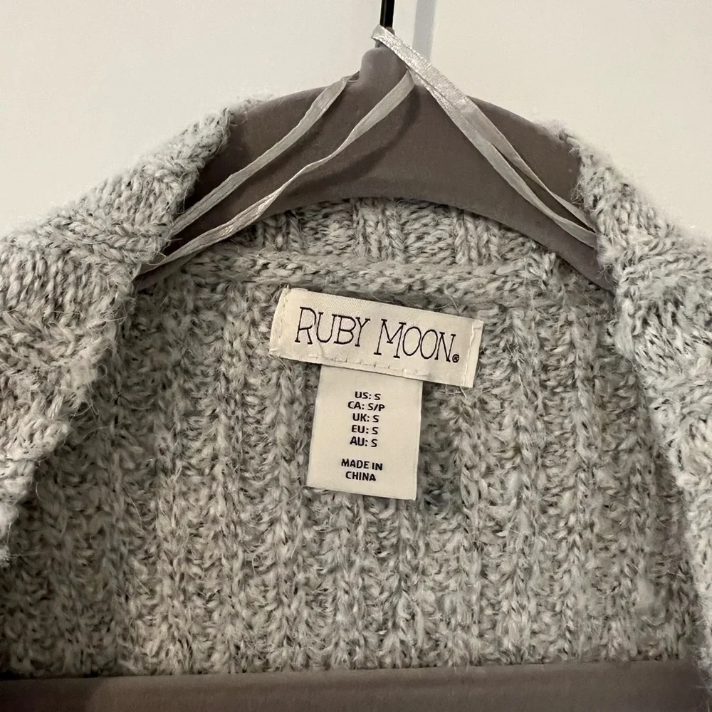 Gray Ribbed Cardigan - Picture 3 of 4